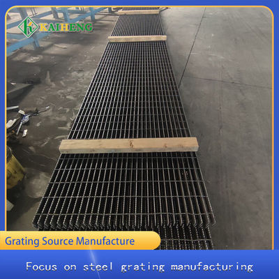 Stalowa krata zgrzewana ciśnieniowo Dostosowana cynkowana ogniowo