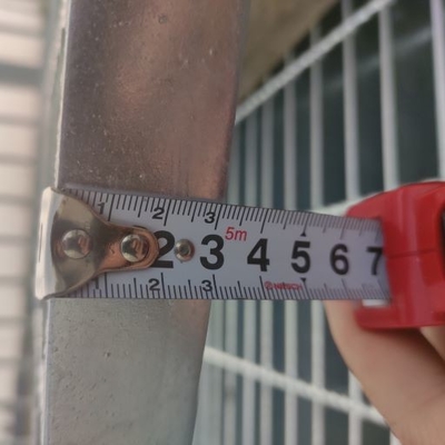 Dostosowana srebrno-biała stalowa krata metalowa antykorozyjna