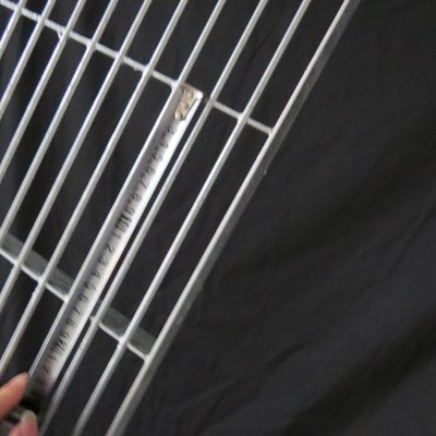 Antypoślizgowa ząbkowana metalowa krata nośna Podziałka 30 mm Odporna na korozję